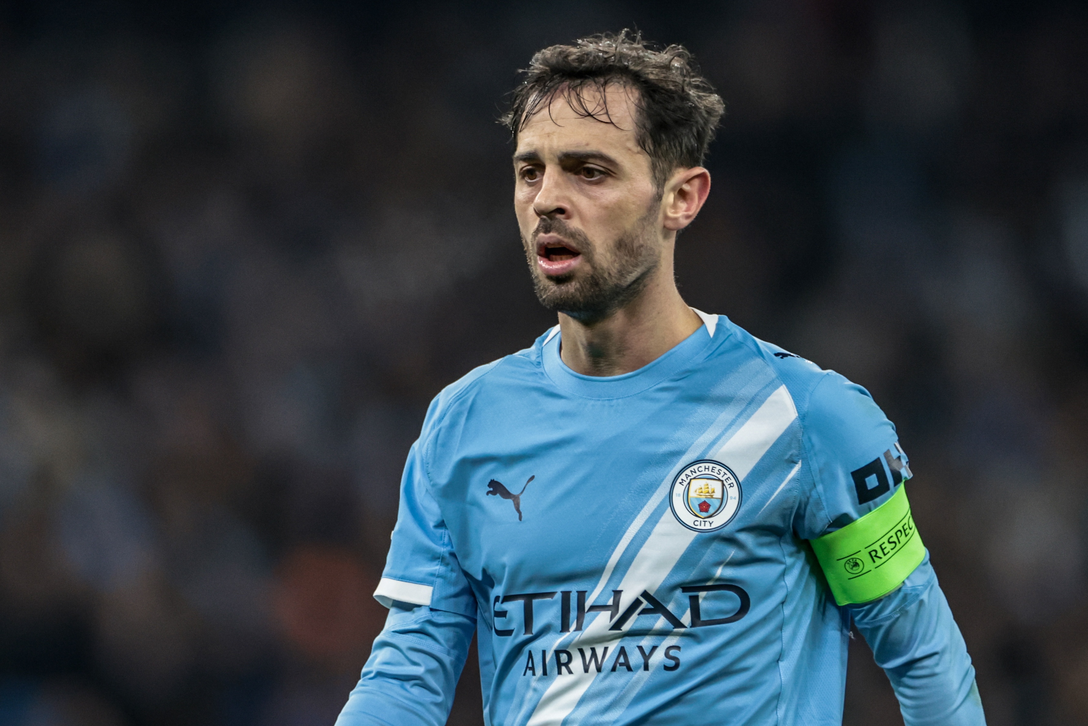 乐鱼-英媒：B席受到巴黎关注，斯通斯预计也将于今夏离开曼城